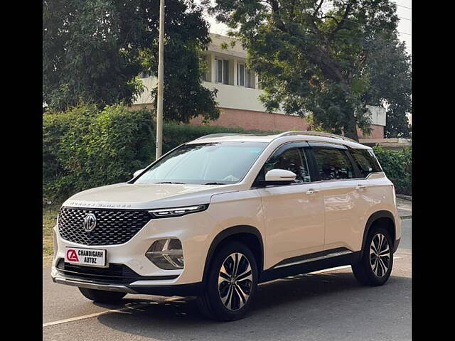 Used MG Hector Plus [2020-2023] Sharp 1.5 Petrol Turbo CVT 6-STR in Chandigarh