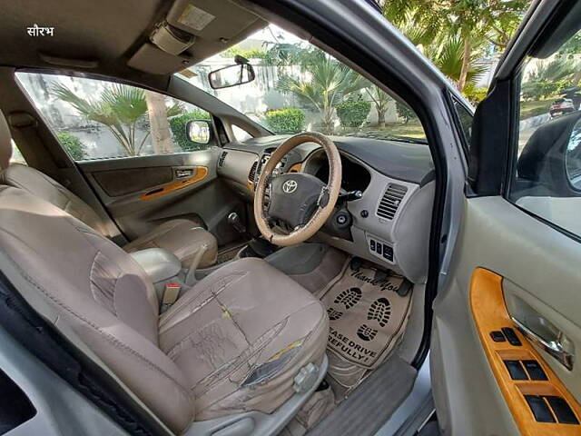 Used Toyota Innova [2009-2012] 2.5 E 7 STR in Lucknow