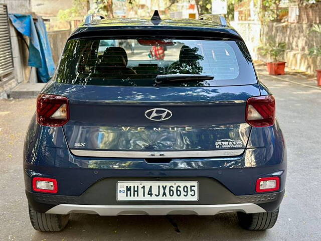 Used Hyundai Venue [2022-2023] SX (O) 1.5 CRDi Dual Tone in Mumbai