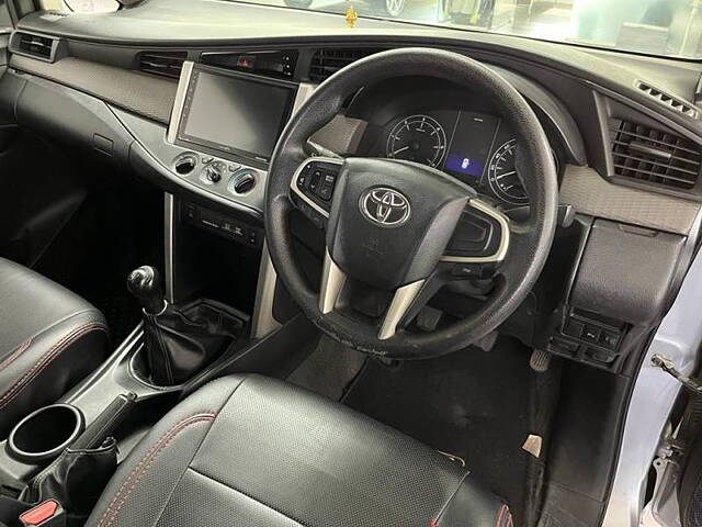 Used Toyota Innova Crysta [2016-2020] 2.4 G 7 STR [2016-2017] in Hyderabad
