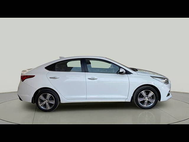 Used Hyundai Verna [2015-2017] 1.6 VTVT SX in Ahmedabad