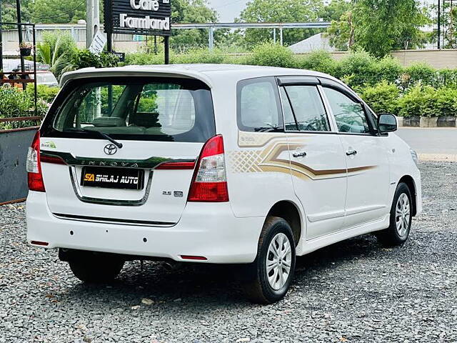 Used Toyota Innova [2012-2013] 2.5 GX 8 STR BS-III in Ahmedabad