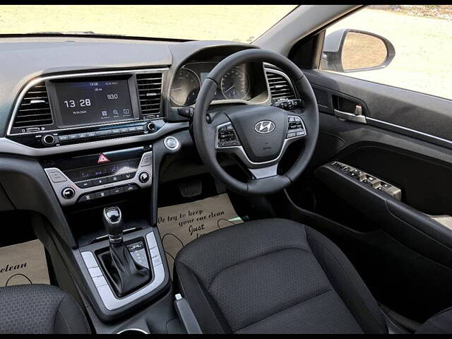 Used Hyundai Elantra SX 2.0 AT in Delhi