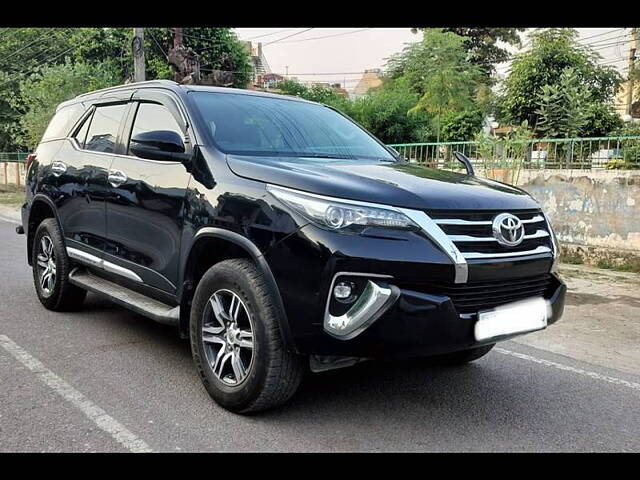 Used Toyota Fortuner [2016-2021] 2.8 4x2 AT [2016-2020] in Lucknow