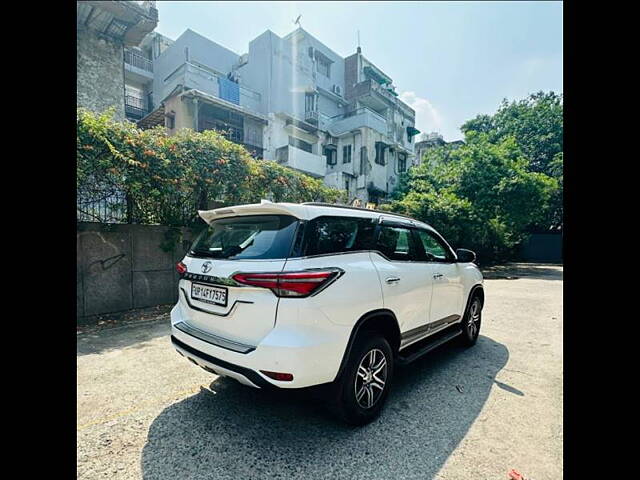 Used Toyota Fortuner 4X2 AT 2.7 Petrol in Delhi