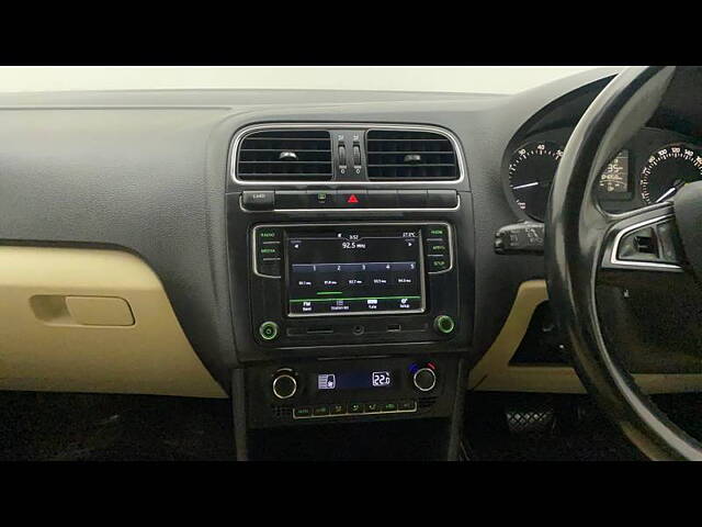 Used Skoda Rapid Style 1.6 MPI AT in Mumbai