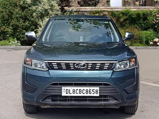 Used 2021 Mahindra XUV300 W6 1.2 Petrol AMT [2021] for sale at Rs. 10 ...