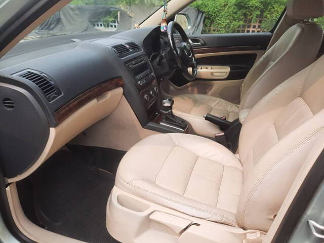 Used Skoda Laura Ambiente 2.0 TDI CR AT in Mumbai