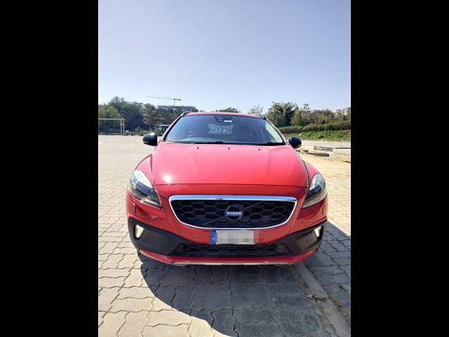 Used Volvo V40 Cross Country [2013-2016] T4 Momentum in Hyderabad