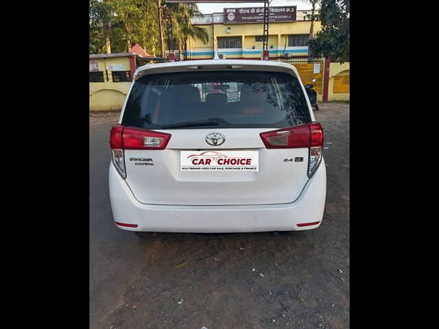 Used Toyota Innova Crysta [2016-2020] 2.4 G 7 STR [2016-2017] in Bhopal