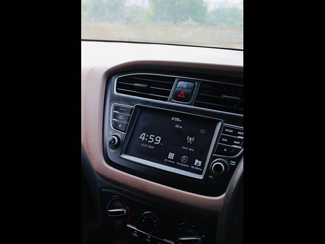 Used Hyundai i20 Active 1.2 SX Dual Tone in Delhi