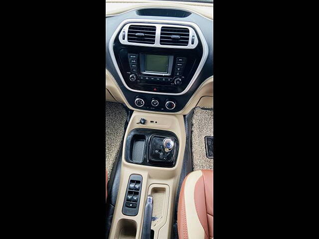 Used Mahindra TUV300 [2015-2019] T8 AMT in Delhi