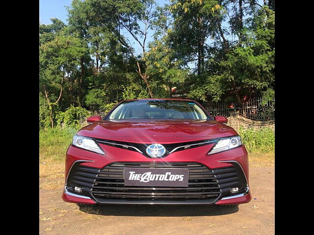 Used 2022 Toyota Camry in Pune