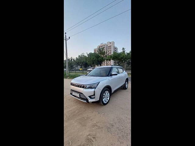 Used Mahindra XUV300 [2019-2024] W8 1.2 Petrol [2019] in Ahmedabad