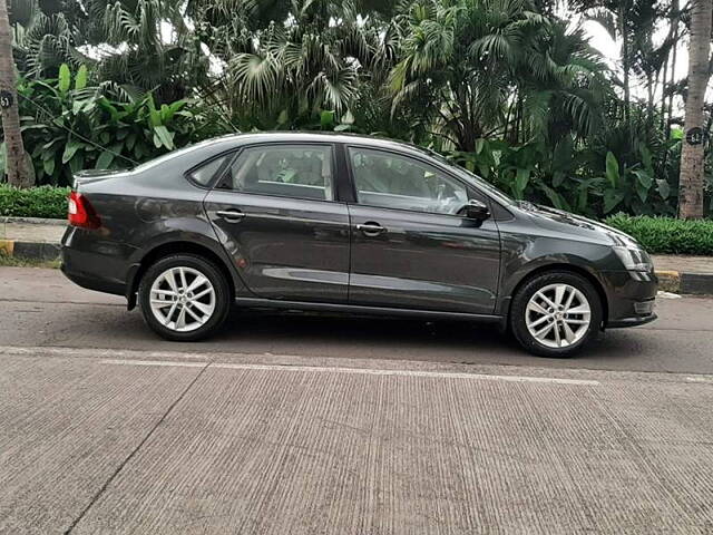 Used Skoda Rapid Style 1.6 MPI in Mumbai