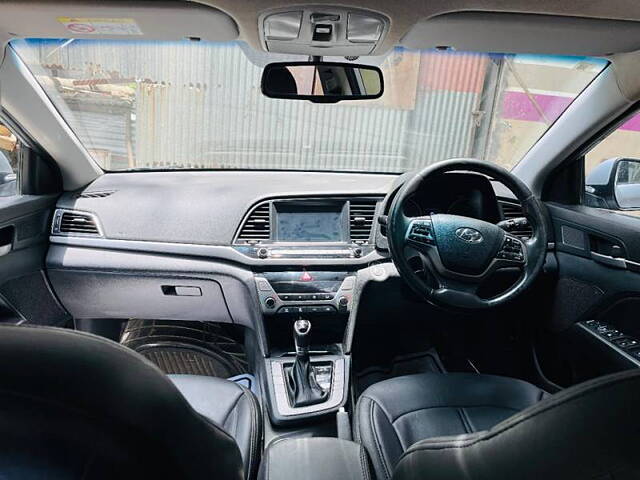 Used Hyundai Elantra SX 2.0 AT in Mumbai