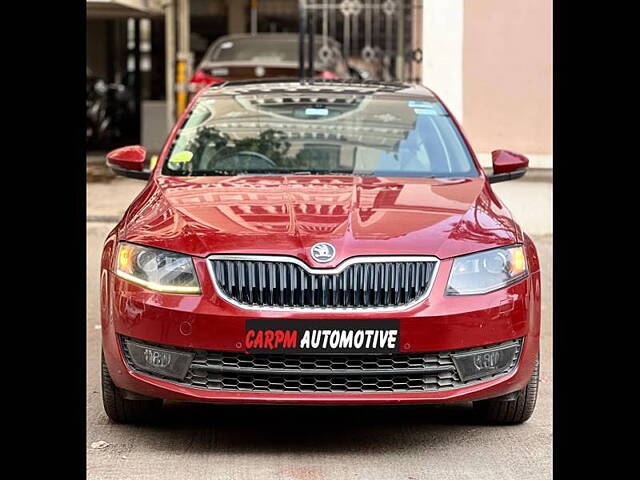 Used 2013 Skoda Octavia in Mumbai