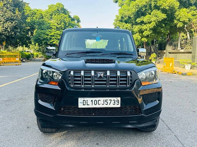 Used 2017 Mahindra Scorpio in Delhi