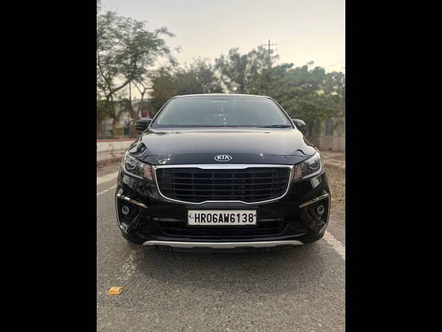 Used 2020 Kia Carnival in Delhi