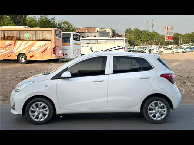 Used Hyundai Grand i10 Magna AT 1.2 Kappa VTVT in Ahmedabad