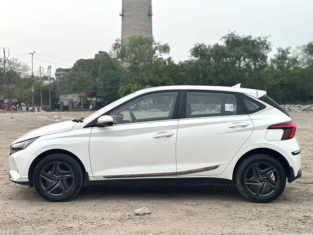 Used Hyundai i20 [2020-2023] Sportz 1.2 MT [2020-2023] in Delhi