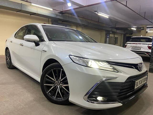 Used Toyota Camry Hybrid in Delhi