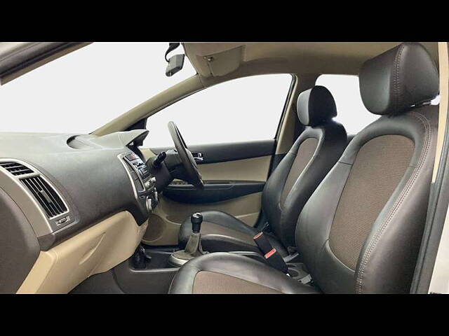 Used Hyundai i20 [2012-2014] Magna 1.2 in Delhi