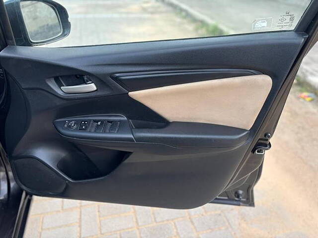 Used Honda Jazz [2018-2020] VX CVT Petrol in Ahmedabad