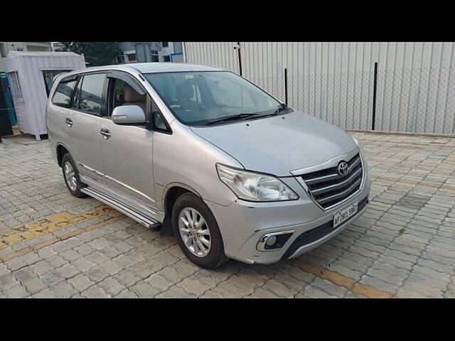 Used Toyota Innova [2013-2014] 2.5 VX 8 STR BS-III in Hyderabad