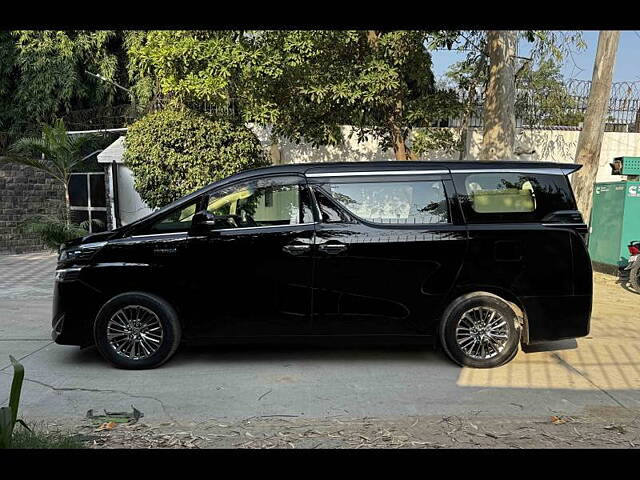 Used Toyota Vellfire VIP – Executive Lounge in Gurgaon