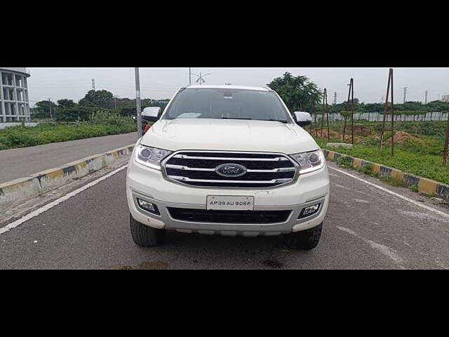 Used Ford Endeavour [2016-2019] Titanium 3.2 4x4 AT in Hyderabad