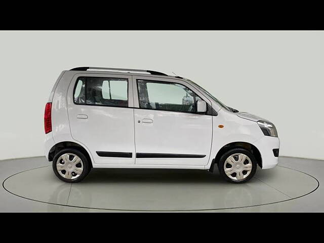 Used Maruti Suzuki Wagon R 1.0 [2014-2019] VXI in Ahmedabad