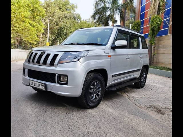 Used Mahindra TUV300 [2015-2019] T10 AMT in Delhi