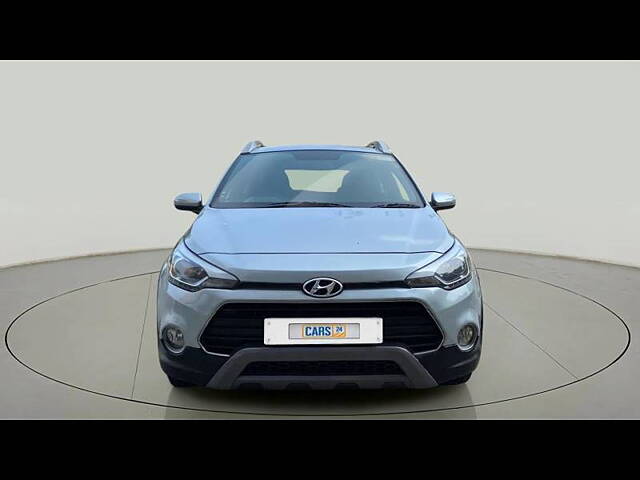 Used Hyundai i20 Active 1.2 SX in Kolkata