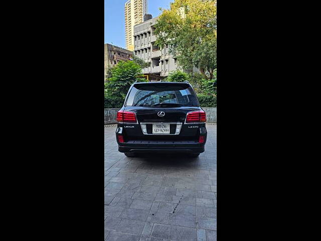 Used Lexus LX 570 V8 AT in Mumbai