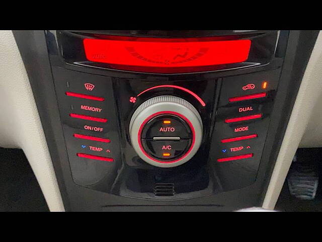 Used Mahindra XUV300 [2019-2024] W8 (O) 1.2 Petrol in Bangalore