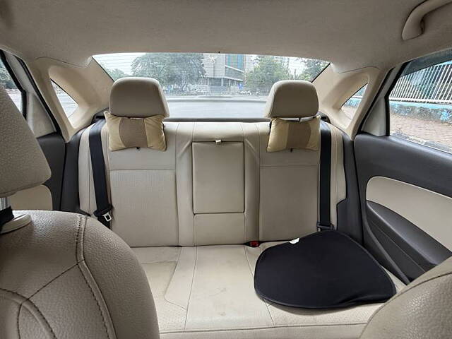 Used Volkswagen Vento [2015-2019] Highline 1.2 (P) AT in Mumbai