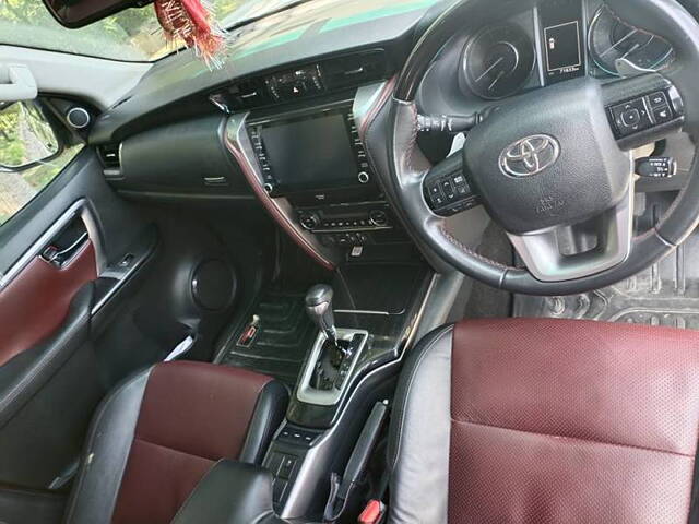 Used Toyota Fortuner Legender 2.8 4X2 AT in Delhi