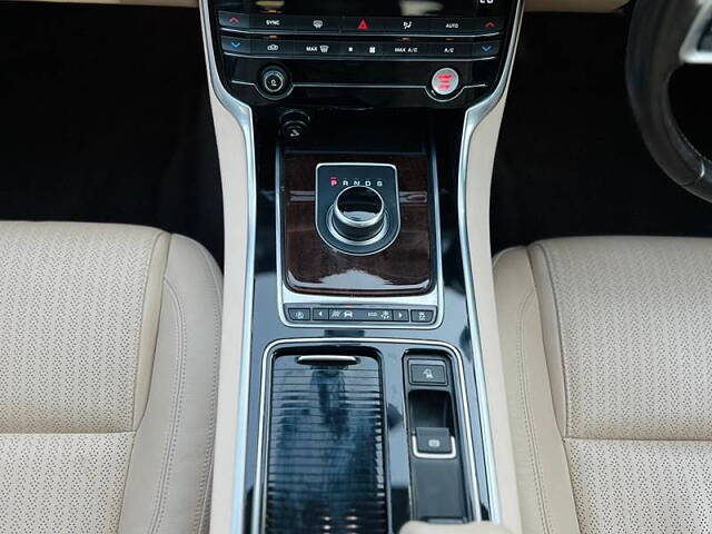 Used Jaguar XF Prestige Diesel CBU in Delhi