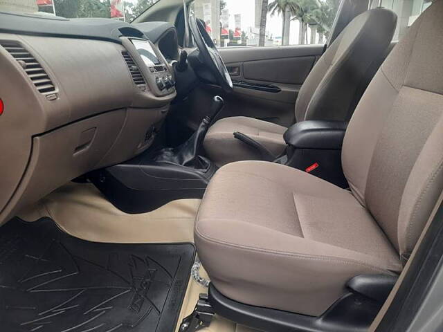 Used Toyota Innova [2013-2014] 2.5 GX 7 STR BS-IV LTD in Bangalore