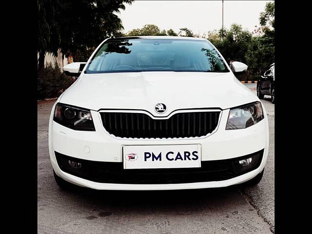 Used 2015 Skoda Octavia in Ahmedabad