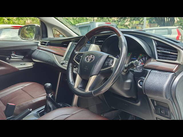 Used Toyota Innova Crysta [2016-2020] 2.4 V Diesel in Mumbai