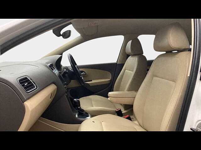 Used Volkswagen Vento [2015-2019] Highline Plus 1.2 (P) AT 16 Alloy in Delhi