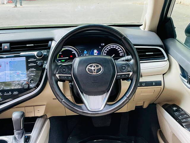 Used Toyota Camry Hybrid in Noida