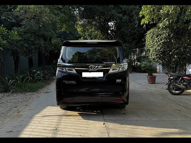 Used Toyota Vellfire VIP – Executive Lounge in Gurgaon