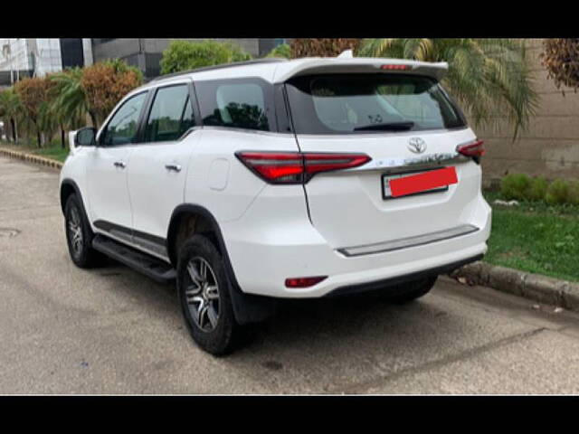 Used Toyota Fortuner 4X2 AT 2.8 Diesel in Delhi