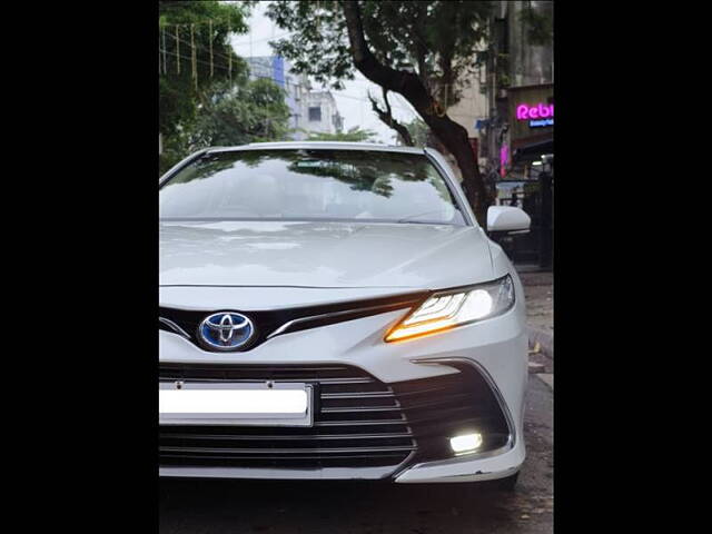 Used Toyota Camry Hybrid in Kolkata