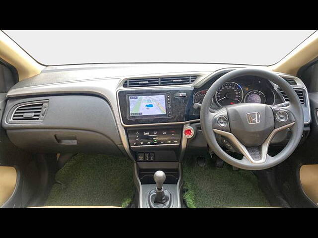 Used Honda City 4th Generation V Petrol in Lucknow