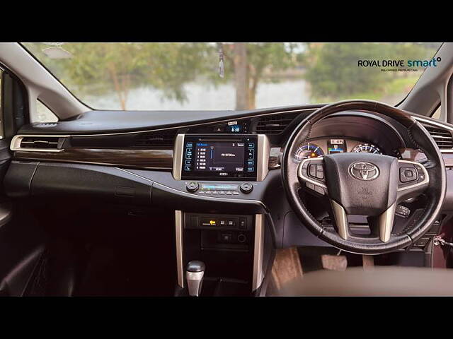 Used Toyota Innova Crysta [2016-2020] 2.8 ZX AT 7 STR [2016-2020] in Kochi