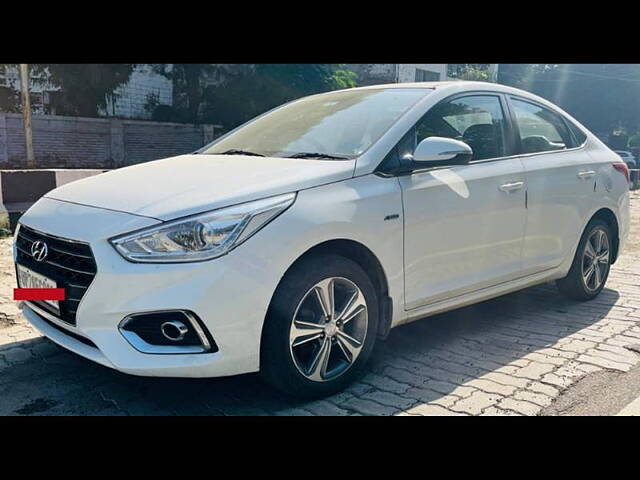 Used Hyundai Verna [2017-2020] SX (O) 1.6 CRDi  AT in Kanpur